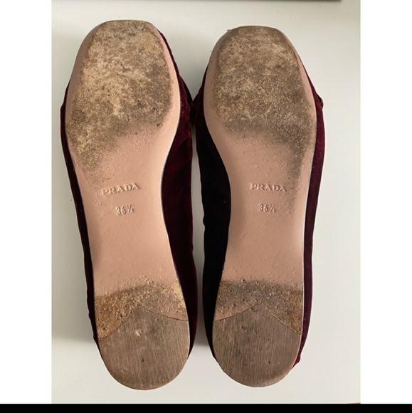Prada Velvet Flat's - Picture 5 of 5